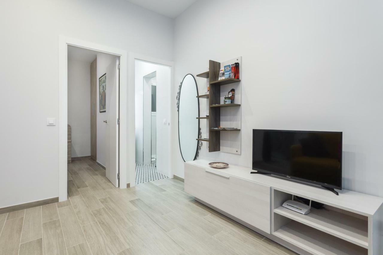 Beautiful Apartment 20 Minutes From City Center L'Hospitalet de Llobregat Exterior photo